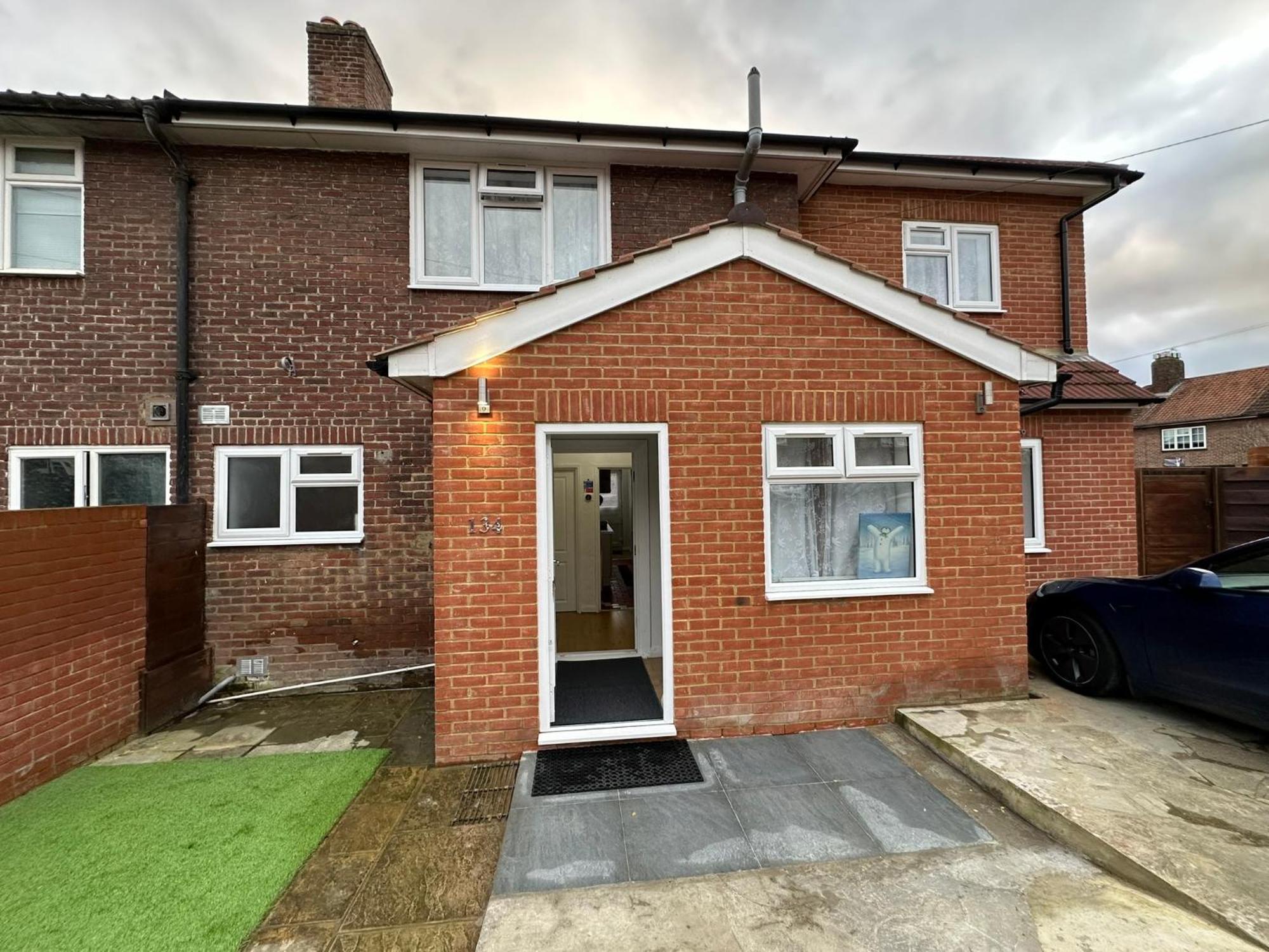 Luxury Ensuite 2Nd Studio Flat With Great Views In Keedonwood Road With Fully Own Bathroom Newly Added And Private Kitchenette Bromley Eksteriør billede