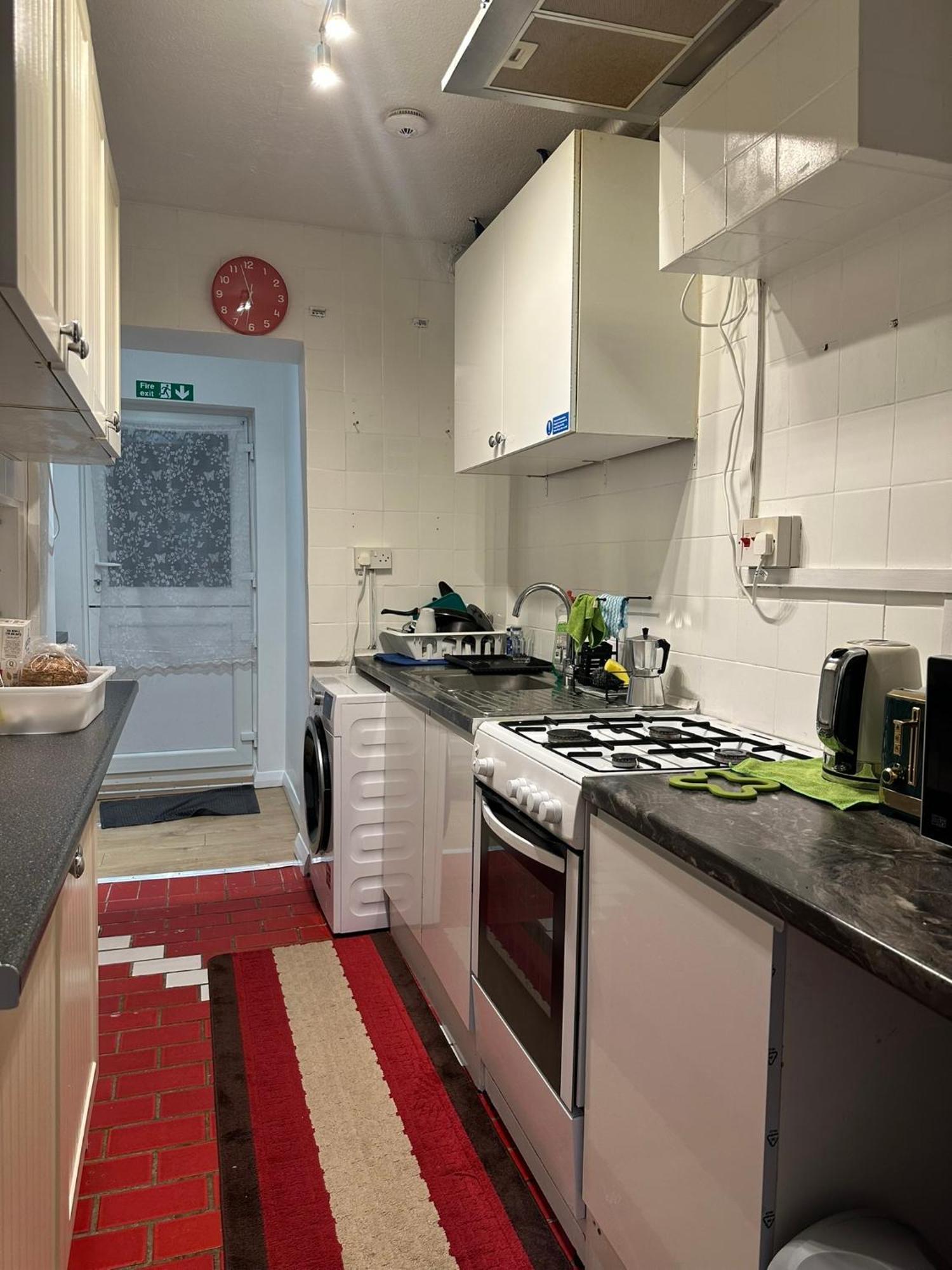 Luxury Ensuite 2Nd Studio Flat With Great Views In Keedonwood Road With Fully Own Bathroom Newly Added And Private Kitchenette Bromley Eksteriør billede